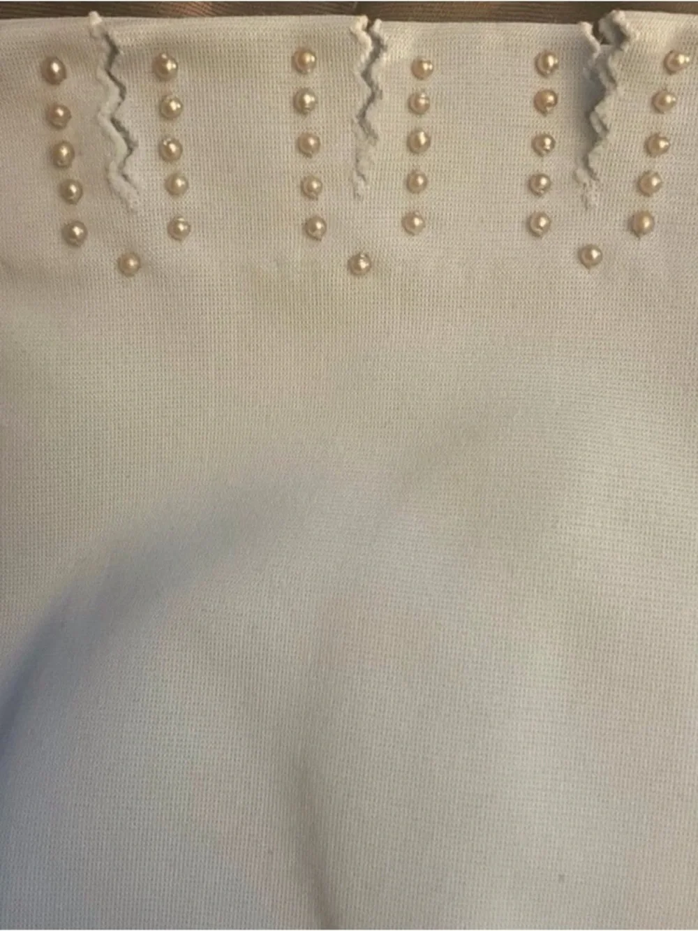 Elegant White Women's Dress Gloves with Stud Detail
